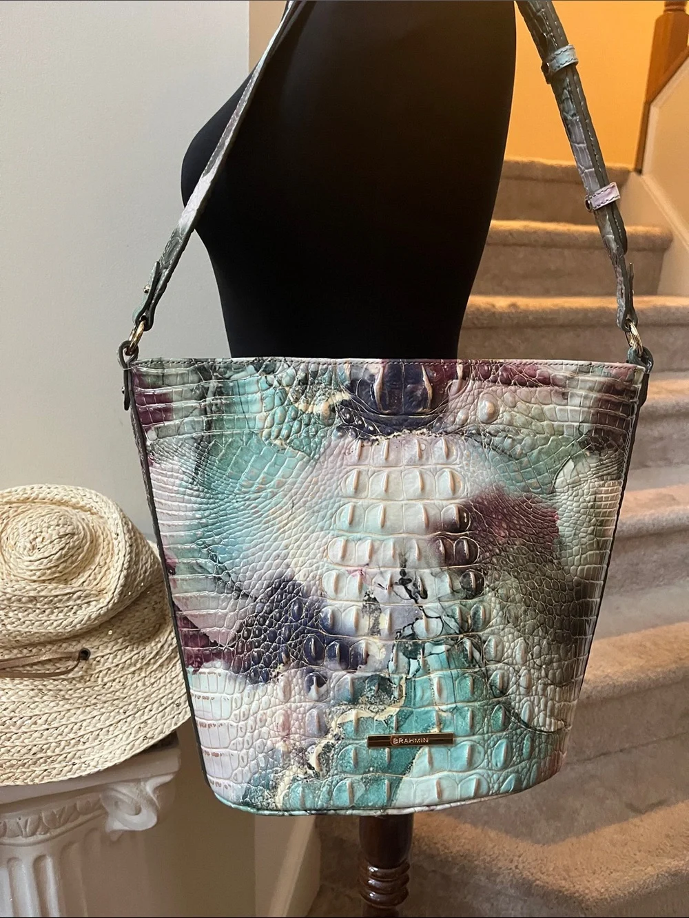 EUC Brahmin Quinn Nirvana Melbourne bucket bag.